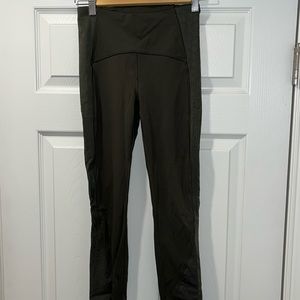 Lululemon leggings size 4
